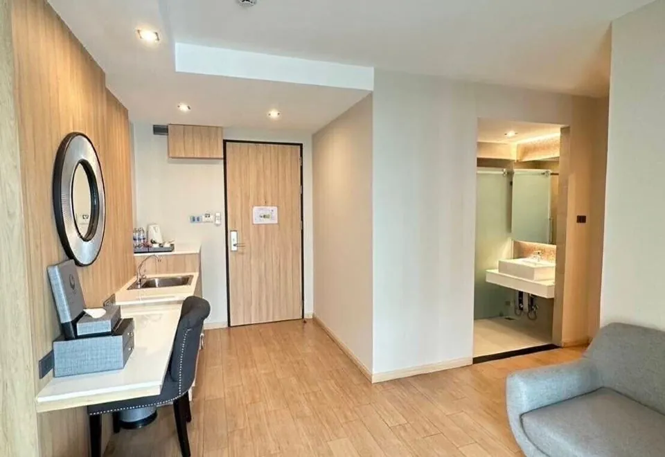 Iconic Hotel Chatuchak