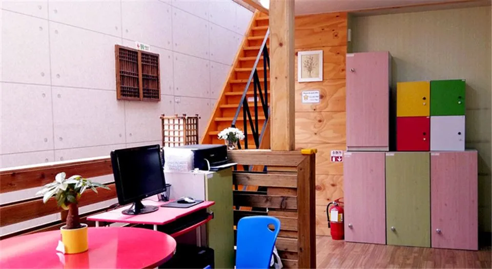 Cozzzy Guesthouse