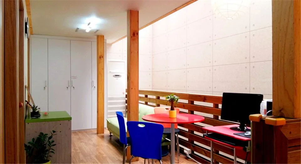 Cozzzy Guesthouse