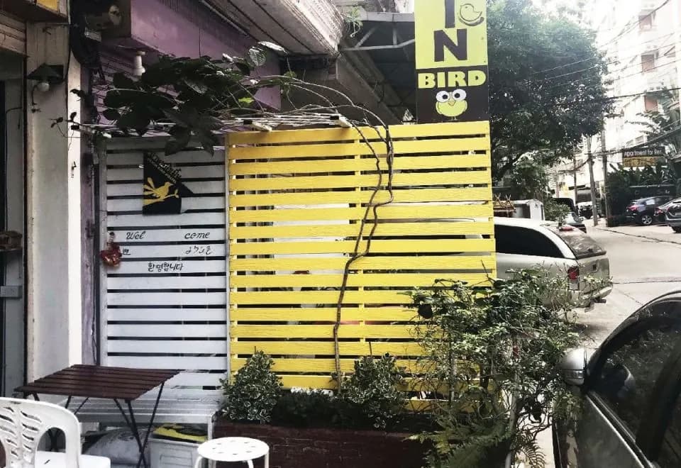 Kamin Bird Hostel