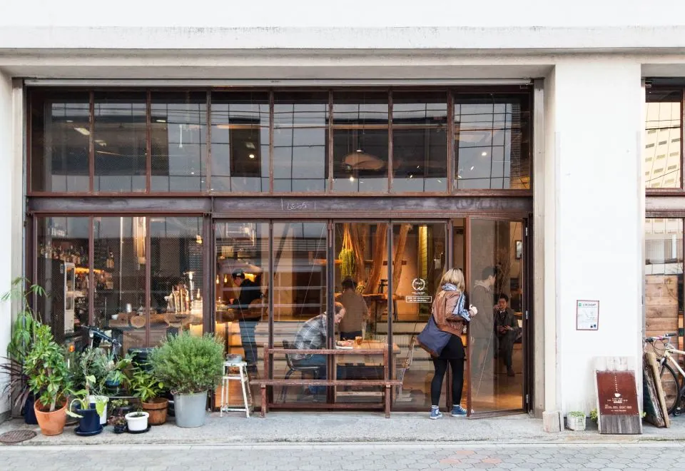 Nui. Hostel & Bar Lounge