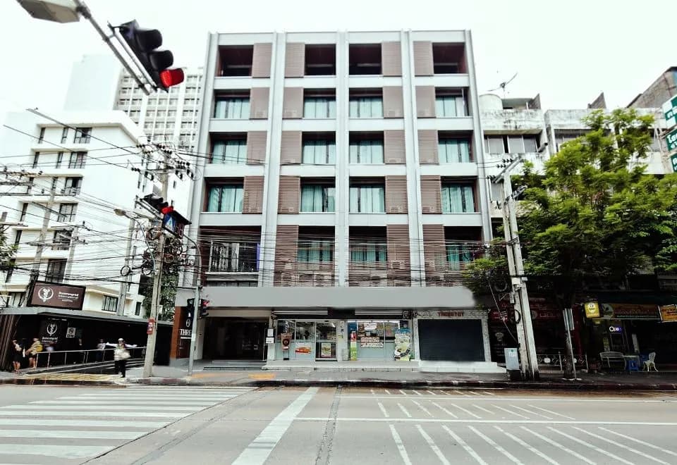 Three Sukhumvit Hotel