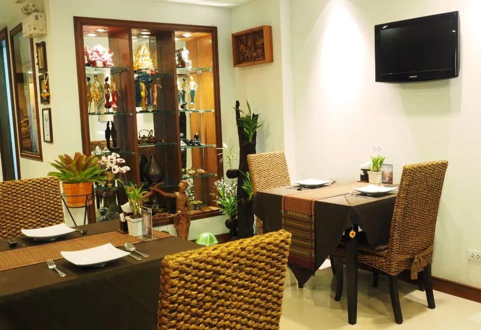 Baan Sukhumvit Soi 18