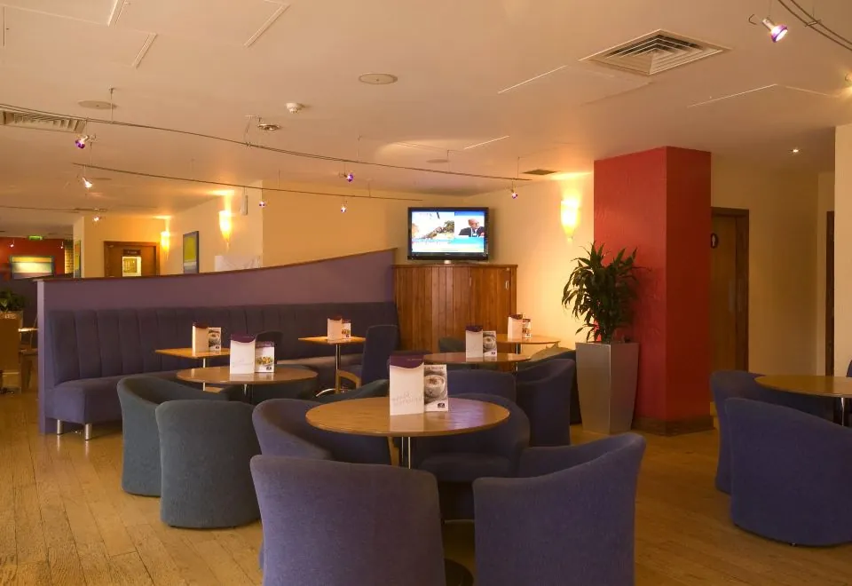 Premier Inn Edinburgh City Centre (Lauriston Place)