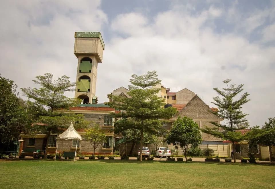 Harlequin Suites Hotel