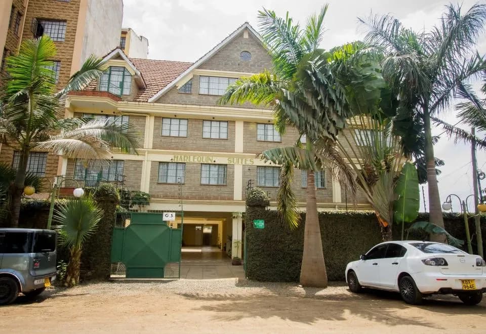 Harlequin Suites Hotel