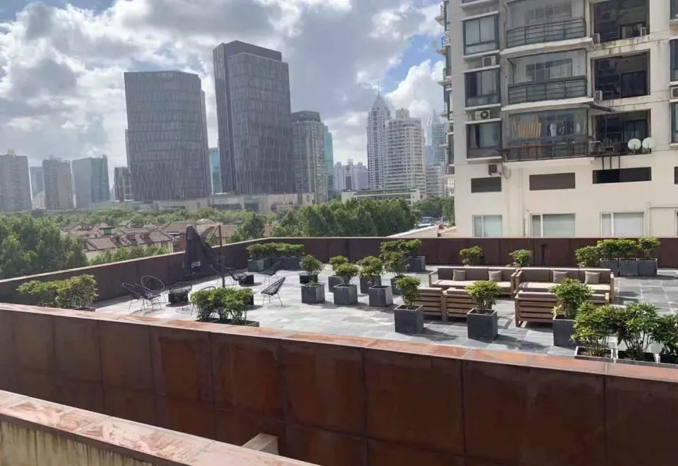 base XINTIANDI Serviced Apartment