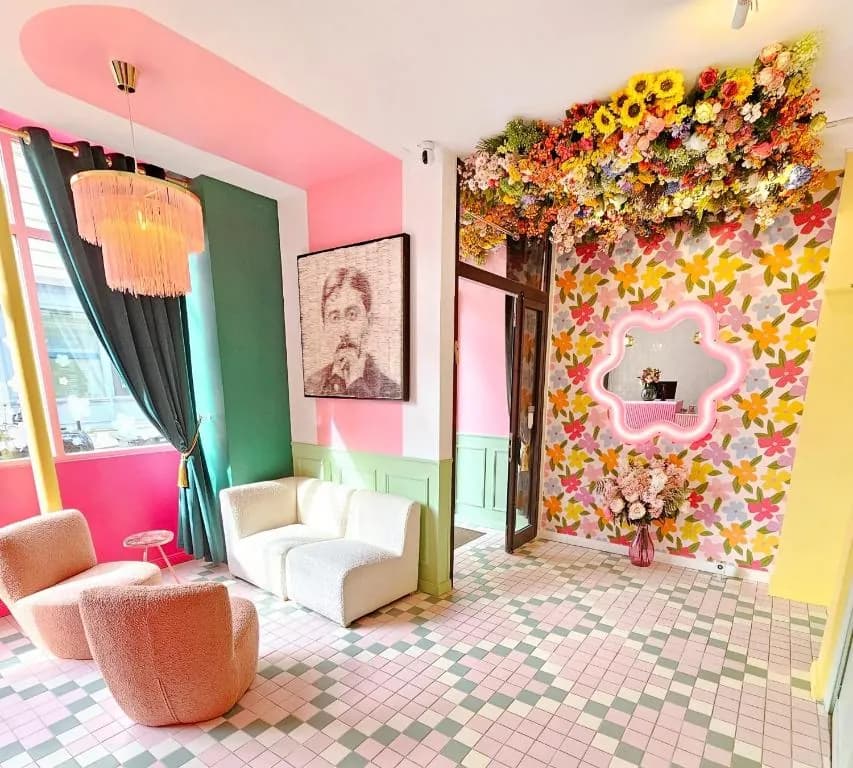 Pink Hotel