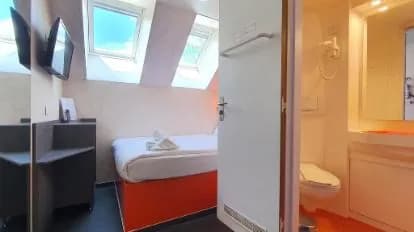 EasyHotel Budapest Oktogon