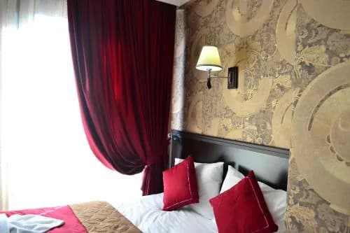 Ares Hotel