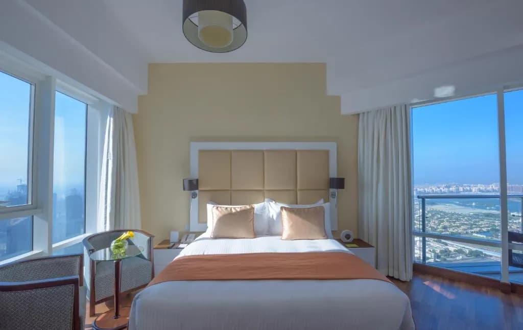 La Suite Dubai Hotel & Apartments