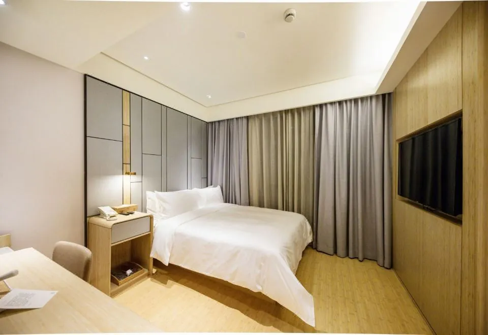 Ji Hotel (Shanghai The Bund Jinling East Road)