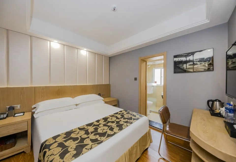 Home Inns Business Travel Hotel (Shanghai Lujiazui Oriental Mingzhu Pucheng Road Branch)