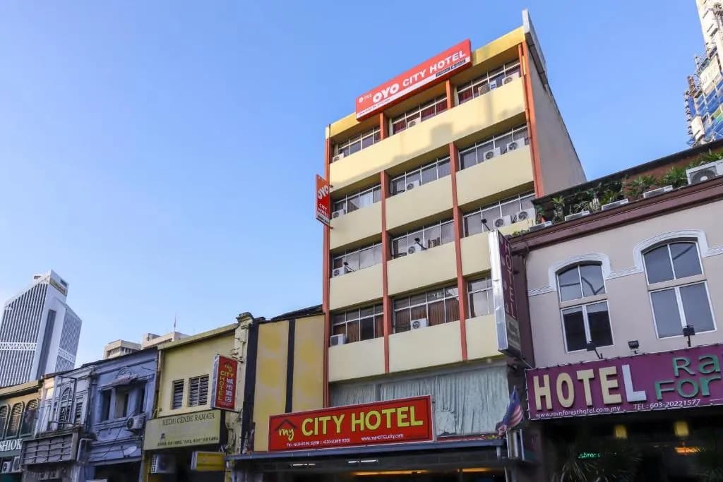 Super OYO 761 City Hotel