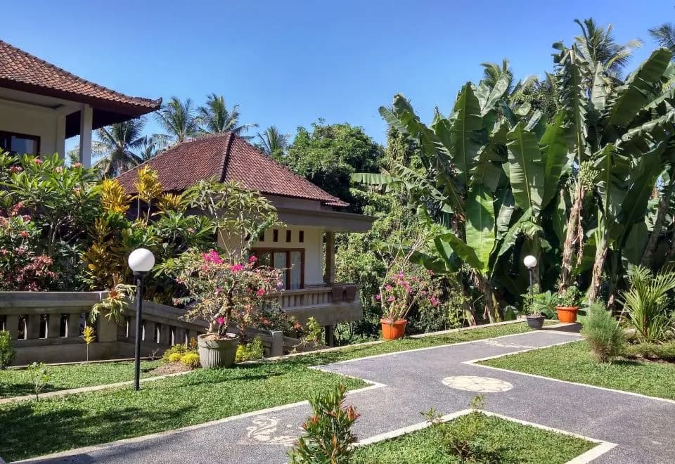 Kartika Bungalows