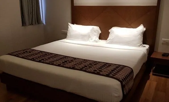 Hotel Leafio Marigold Marol