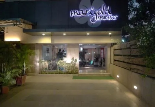 Hotel Leafio Marigold Marol
