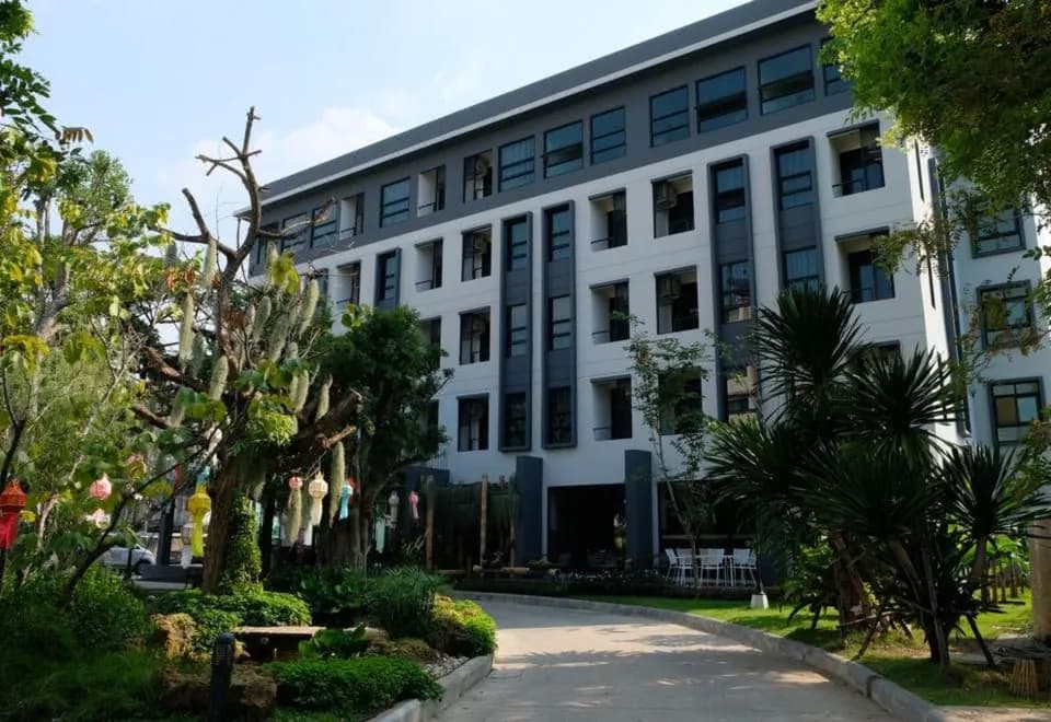 Bangkok Oasis Hotel