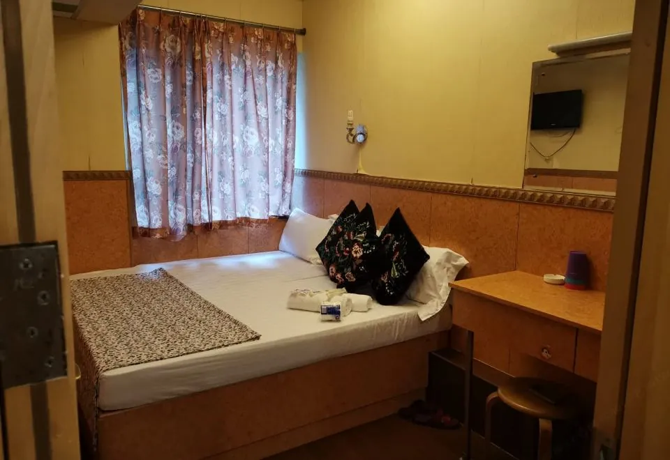 Reliance Inn