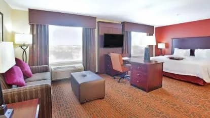 Kaixuanlong Hotel (Guangzhou Huanshi Road Ouzhuang Metro Station)
