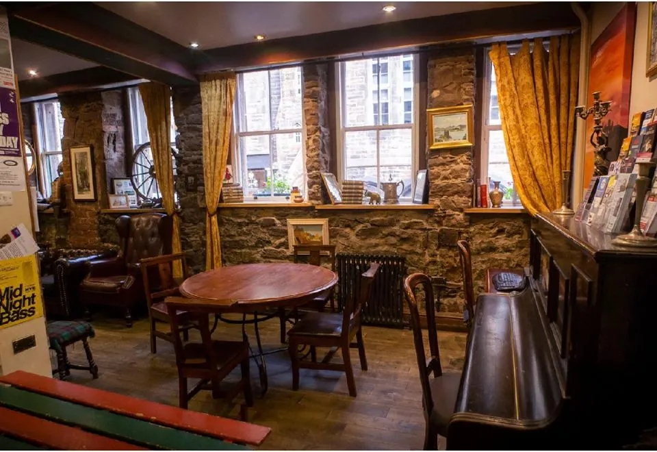 High Street Hostel
