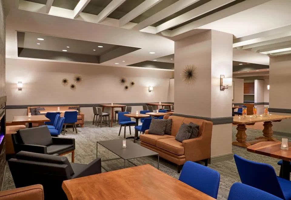 Courtyard by Marriott Toronto Downtown