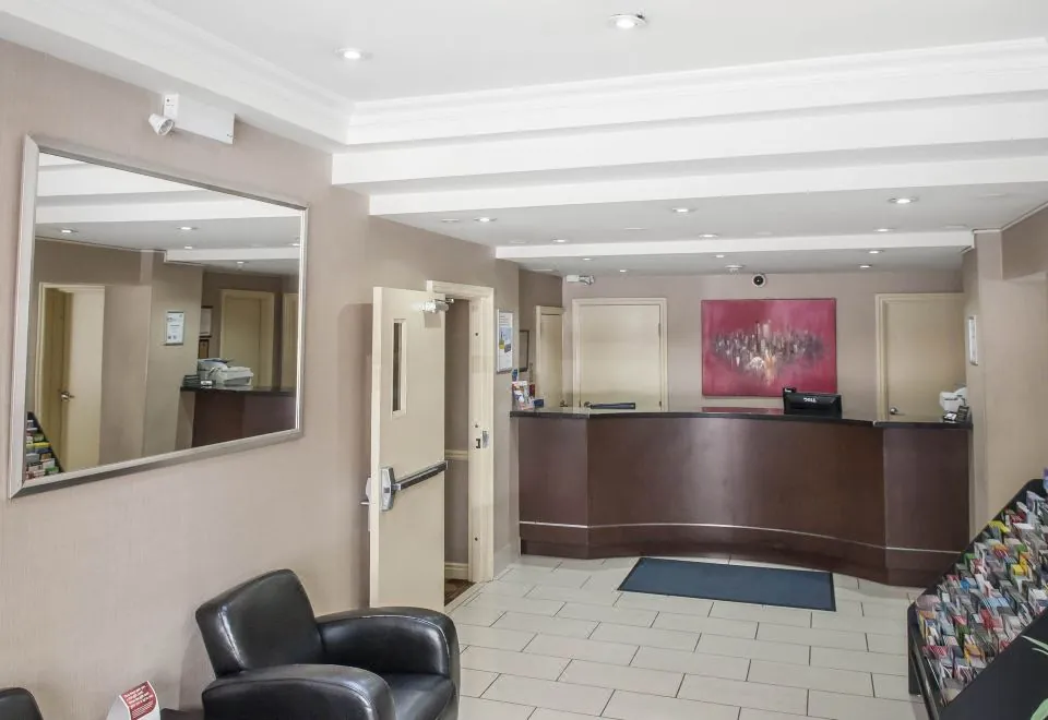 EconoLodge Downtown Toronto