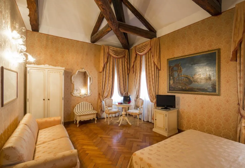 Palazzo Guardi