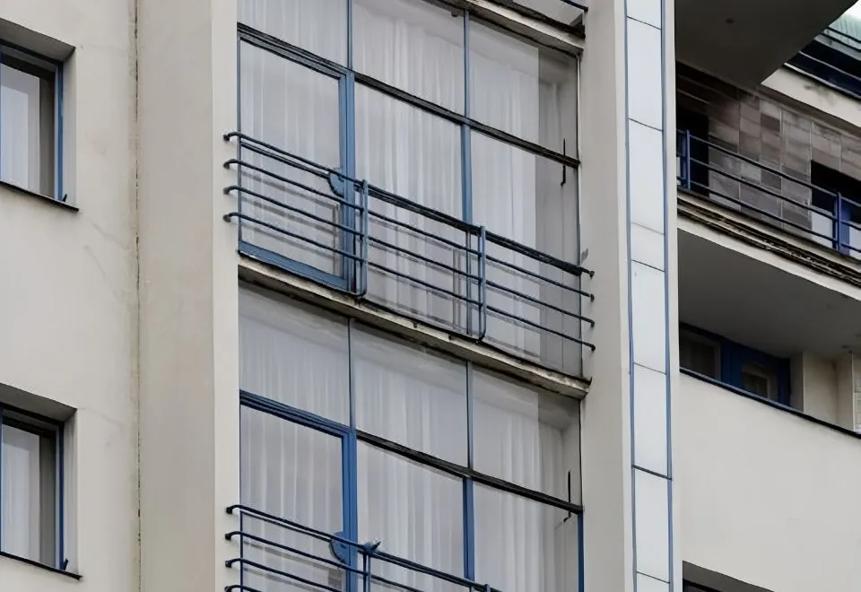 Axa Hotel