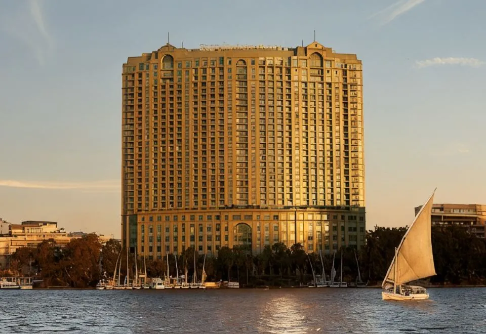 Four Seasons Hotel Cairo at Nile Plaza