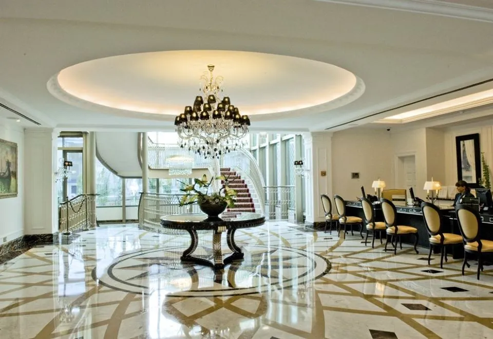 InterContinental Porto - Palacio Das Cardosas, an IHG Hotel