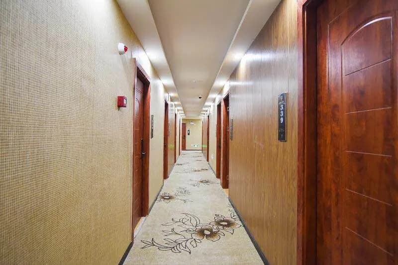 Nalan Business Hotel (Shanghai Fujian Middle Road)