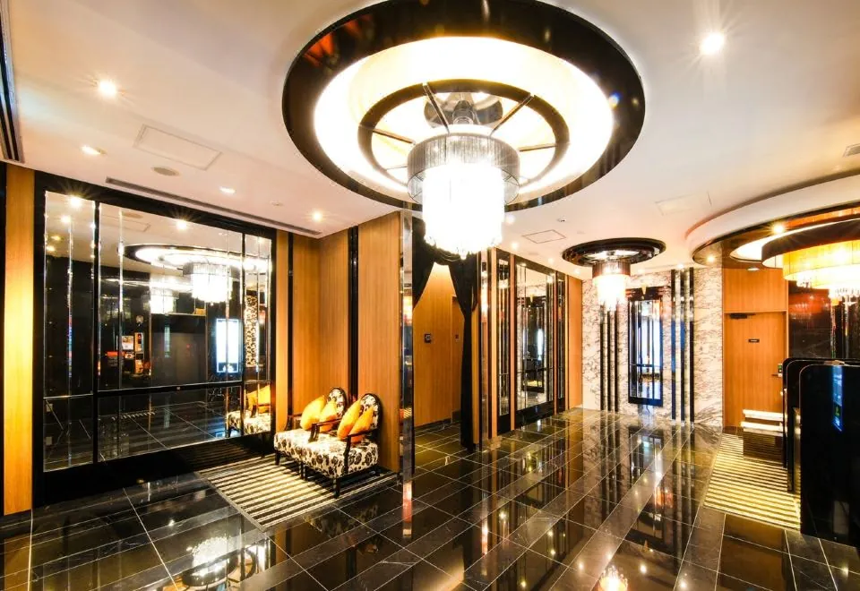 APA Hotel Midosuji Hommachi-Ekihigashi