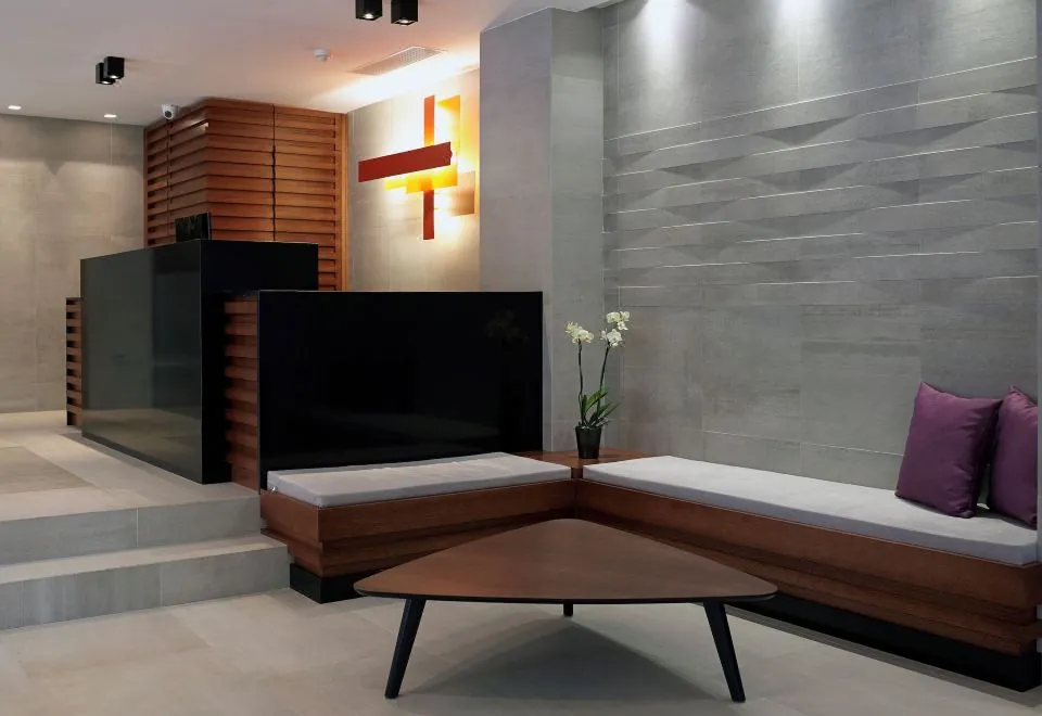 Amazon Hotel