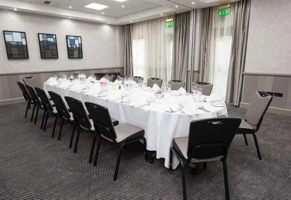 DoubleTree by Hilton Edinburgh Airport