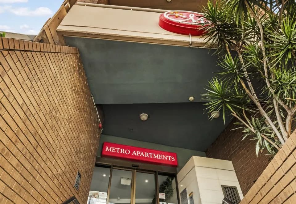 Metro Apartments on Darling Harbour