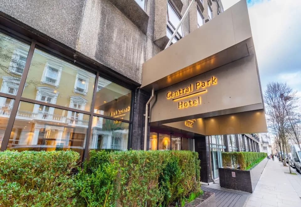 Central Park Hotel