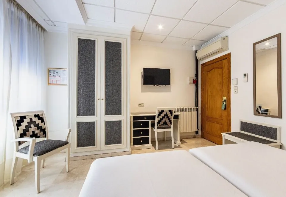 Hotel Sacromonte