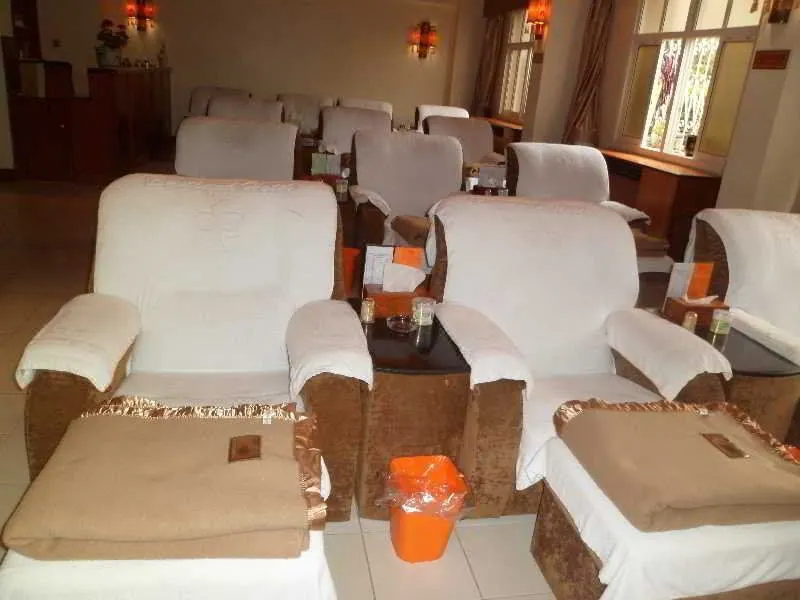 Eastland Hotel