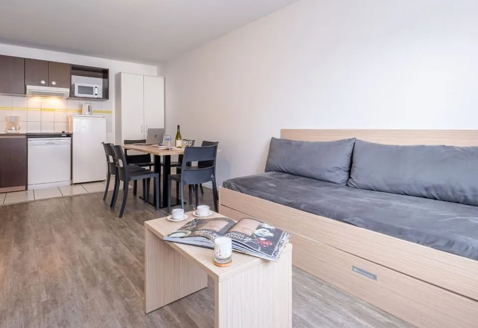 Zenitude Hôtel-Résidences les Hauts d'Annecy