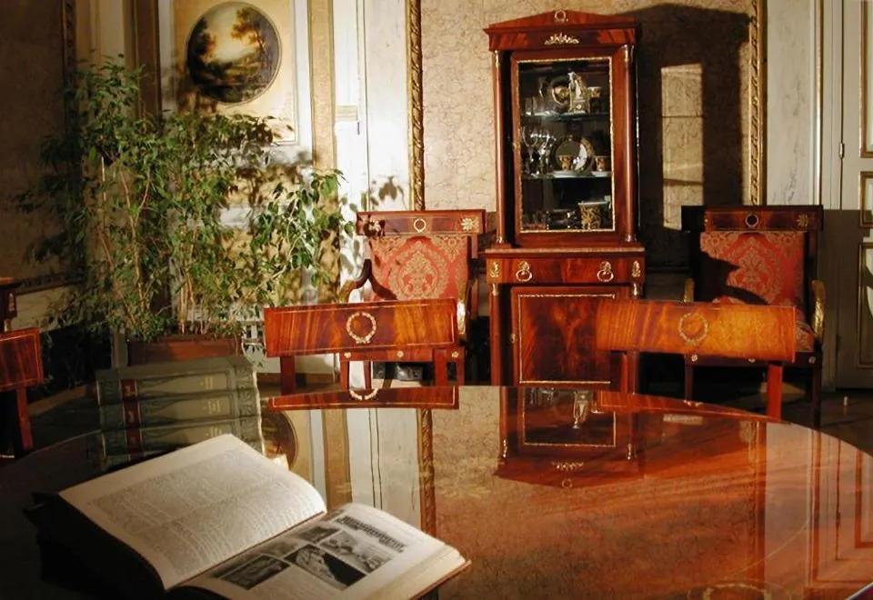Grand Hotel