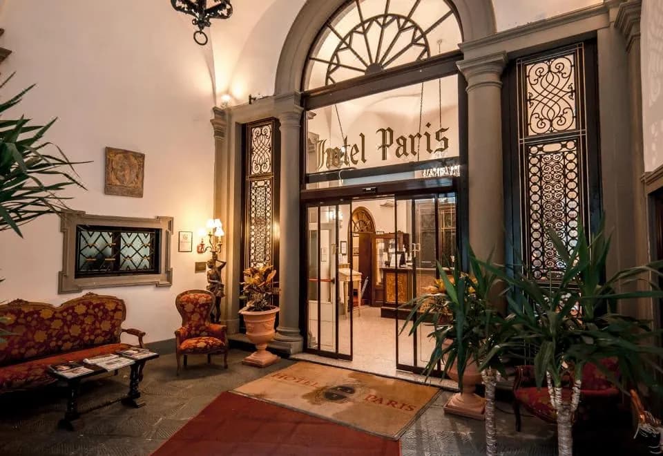 Hotel Paris