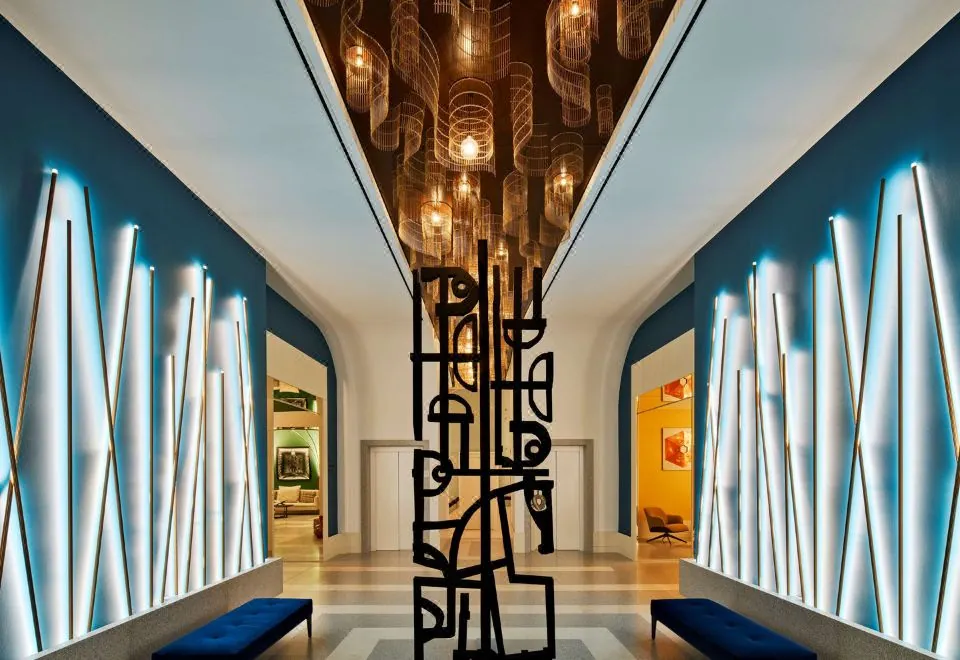 De Bonart Naples, Curio Collection by Hilton