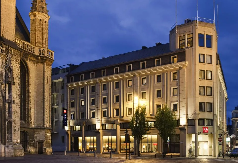 Ibis Gent Centrum St. Baafs Kathedraal
