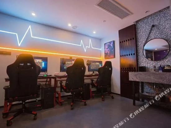 Master E-sport Hotel