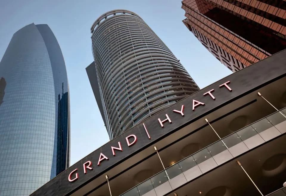 Grand Hyatt Abu Dhabi Hotel & Residences Emirates Pearl