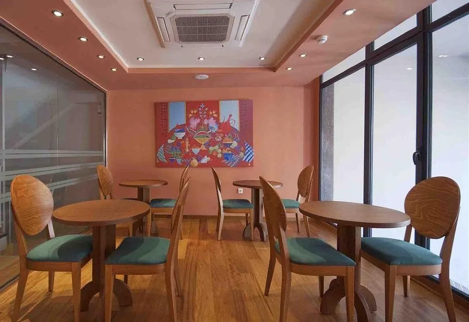 Athens Center Square Hotel