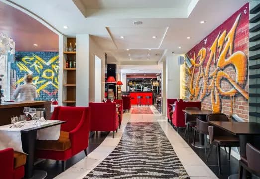 N'vY Manotel Hotel