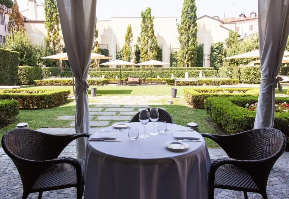 Grand Visconti Palace