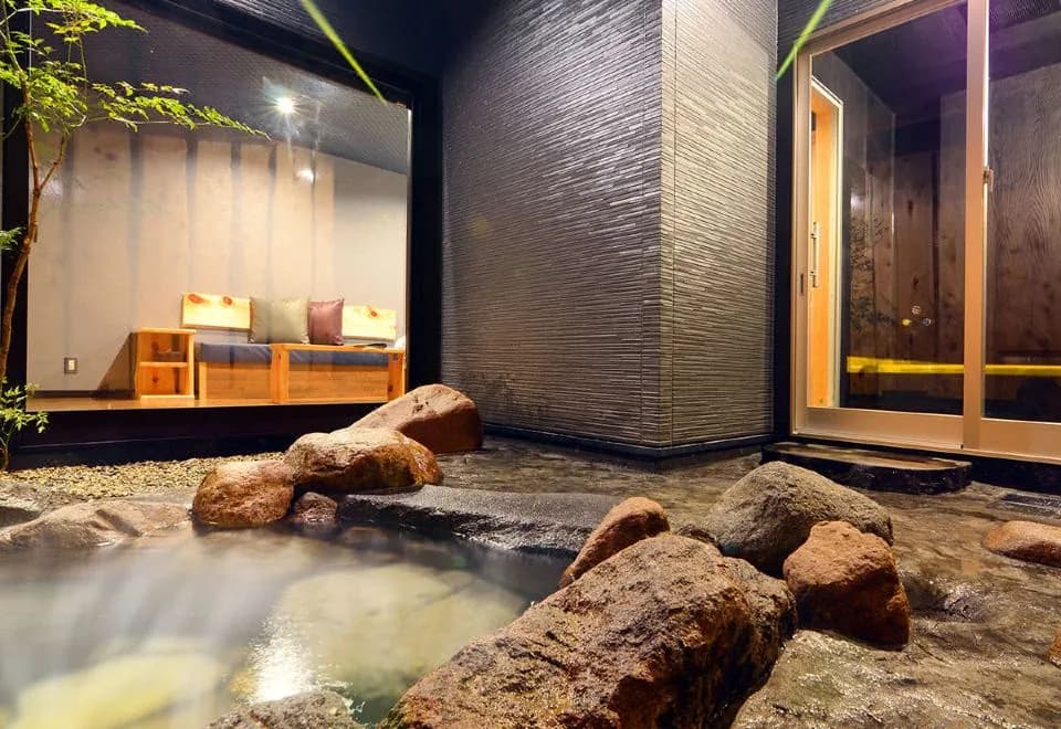 Nihon Ryokan Utsuwa Beppu Kannawa